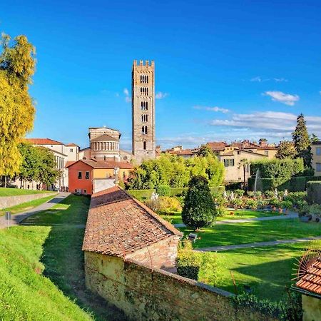 All'Interno Delle Mura Appartamento Con Wi-Fi E Netflix 卢卡 外观 照片