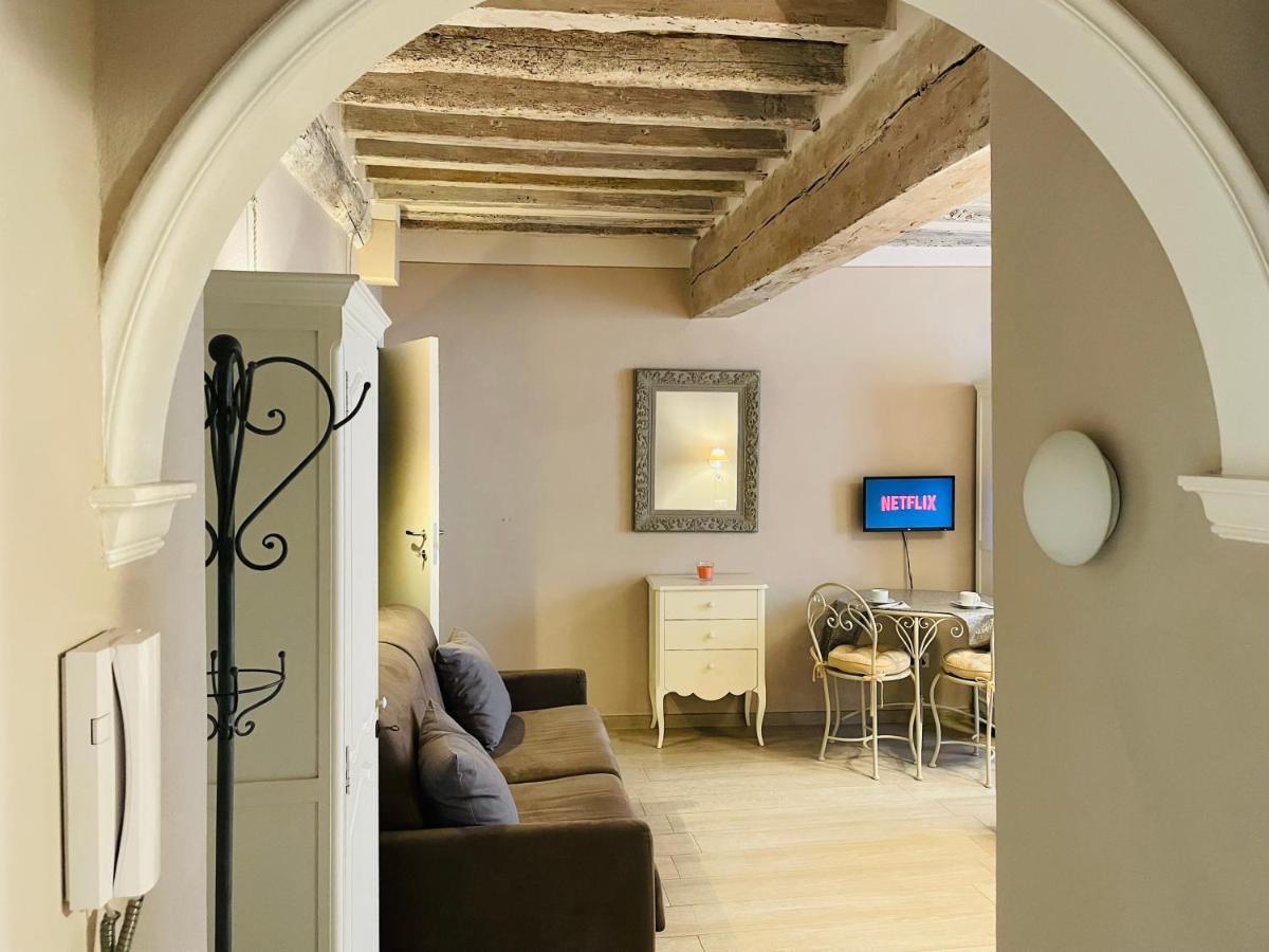 All'Interno Delle Mura Appartamento Con Wi-Fi E Netflix 卢卡 外观 照片