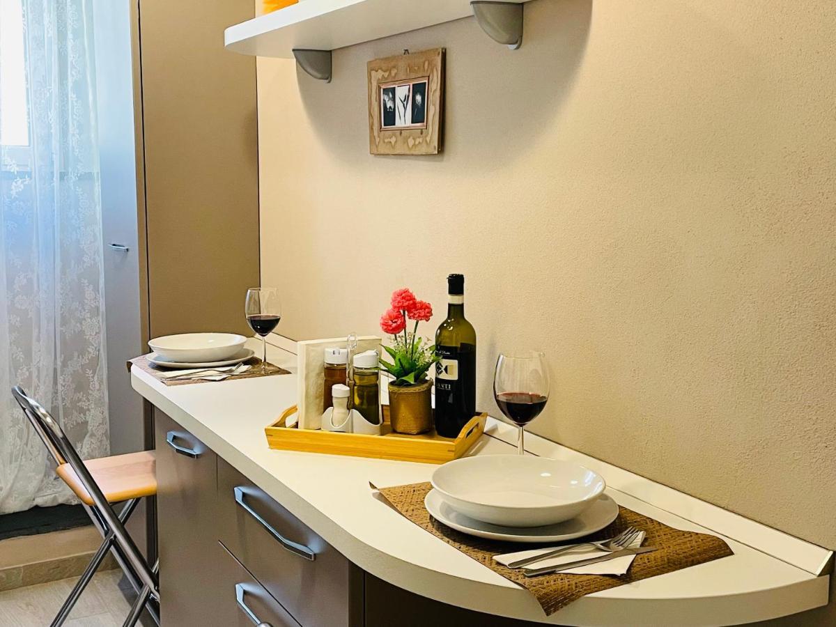 All'Interno Delle Mura Appartamento Con Wi-Fi E Netflix 卢卡 外观 照片