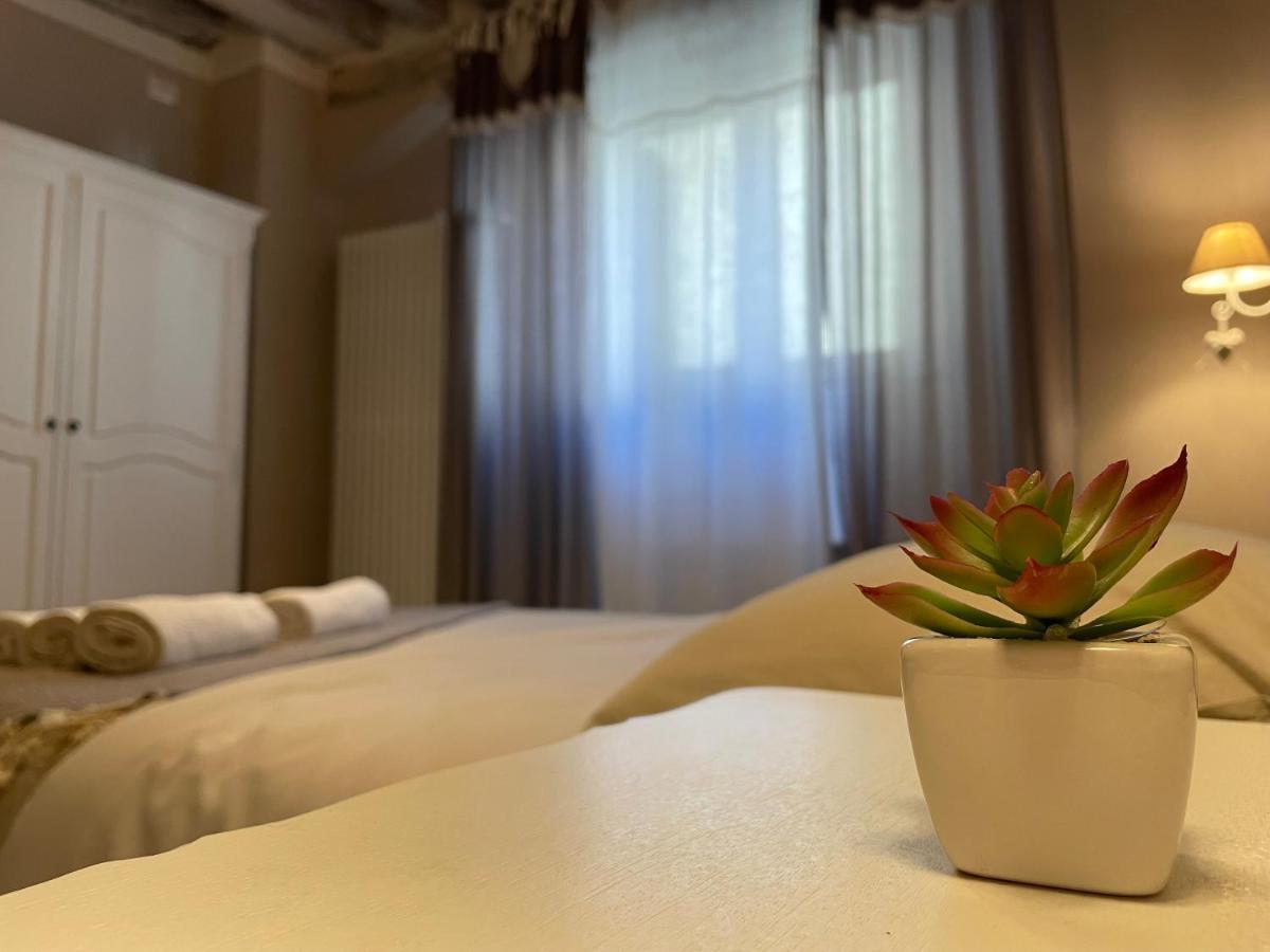 All'Interno Delle Mura Appartamento Con Wi-Fi E Netflix 卢卡 外观 照片